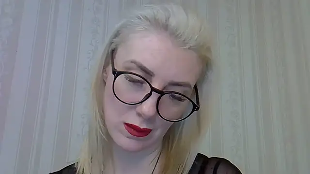 Snapshot of Pabonya91 chatting on February 1, 5:37 pm Pabonya91 online show from February 1, 5:37 pm