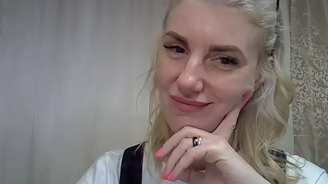 Snapshot of Pabonya91 chatting on February 2, 3:17 pm Pabonya91 online show from February 2, 3:17 pm