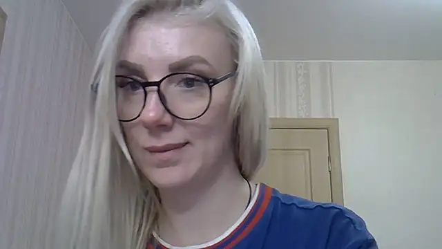 Snapshot of Pabonya91 chatting on February 26, 5:53 am Pabonya91 online show from February 26, 5:53 am