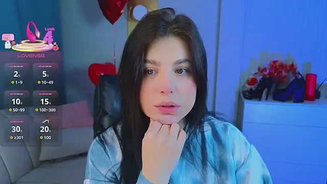 Jenna Adams  online show from April 7, 1:17 am