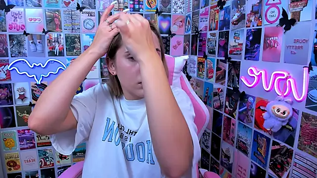 Snapshot of MiaMilas chatting on October 24, 5:31 pm MiaMilas online show from October 24, 5:31 pm