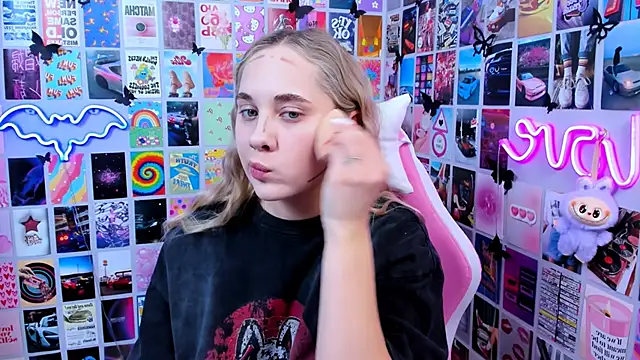 Snapshot of MiaMilas chatting on January 7, 12:40 pm MiaMilas online show from January 7, 12:40 pm