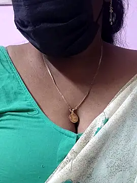 Snapshot of mallu-sumi chatting on March 8, 6:23 pm mallu-sumi online show from March 8, 6:23 pm
