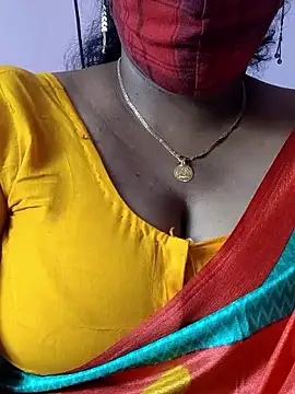 Snapshot of mallu-sumi chatting on March 9, 6:28 am mallu-sumi online show from March 9, 6:28 am