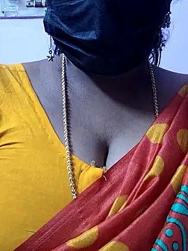 Snapshot of mallu-sumi chatting on March 18, 9:18 pm mallu-sumi online show from March 18, 9:18 pm