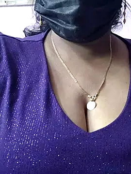 Snapshot of mallu-sumi chatting on April 12, 4:17 am mallu-sumi online show from April 12, 4:17 am