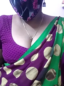 Snapshot of mallu-sumi chatting on April 26, 6:05 pm mallu-sumi online show from April 26, 6:05 pm