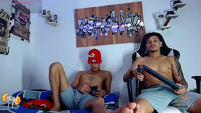 Friendsofeverything  online show from March 10, 2:44 pm