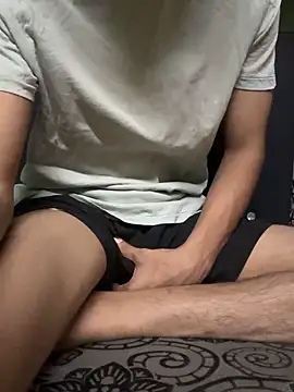 Snapshot of Privateseducer chatting on March 11, 5:27 am Privateseducer online show from March 11, 5:27 am