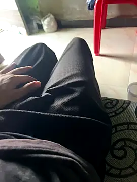 Snapshot of Privateseducer chatting on September 25, 3:43 am Privateseducer online show from September 25, 3:43 am