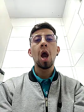 stivevv online show from March 4, 6:25 pm