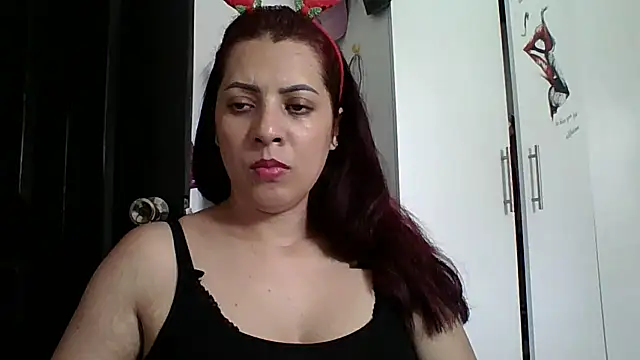 Snapshot of Anne_kis chatting on December 18, 6:35 pm Anne kis online show from December 18, 6:35 pm