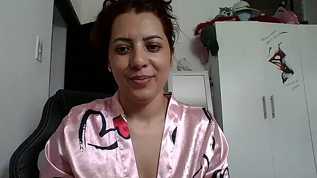 Snapshot of Anne_kis chatting on February 1, 7:13 pm Anne kis online show from February 1, 7:13 pm