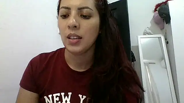 Snapshot of Anne_kis chatting on February 8, 4:14 pm Anne kis online show from February 8, 4:14 pm