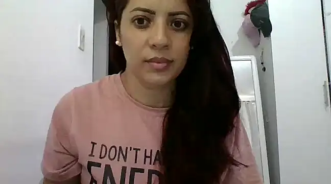 Snapshot of Anne_kis chatting on March 5, 4:24 pm Anne kis online show from March 5, 4:24 pm