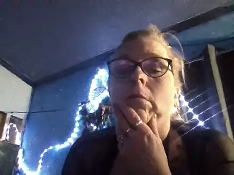 boobookittyfuck33 online show from January 8, 5:59 am