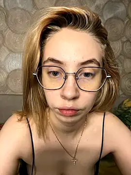 Kitty Katrine online show from October 31, 3:07 am