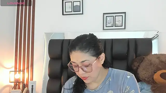 Snapshot of meikochoe chatting on March 22, 7:42 pm meikochoe online show from March 22, 7:42 pm