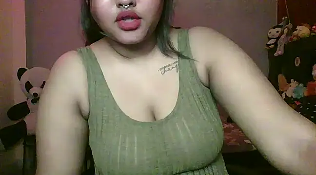 Your-love-12 online show from February 17, 1:32 pm