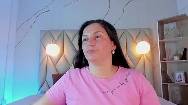 angelswets online show from February 5, 4:11 pm