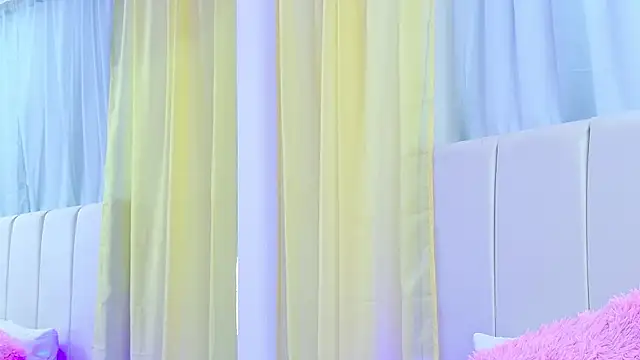 VanessaGlenn online show from April 16, 5:36 pm