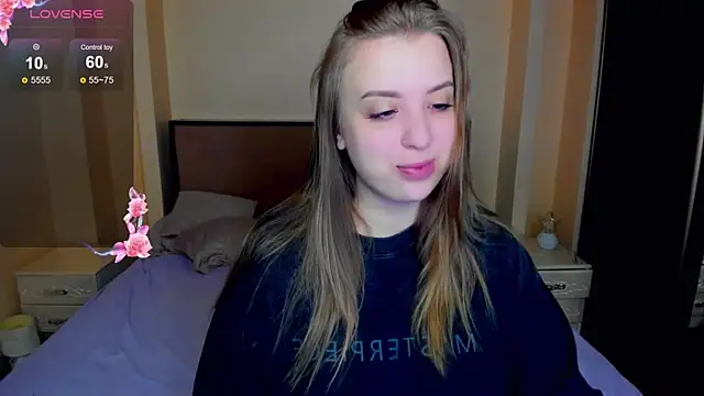 Snapshot of AlexissM chatting on April 19, 3:22 pm AlexissM online show from April 19, 3:22 pm