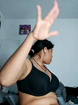 azulzulix online show from April 6, 1:14 am