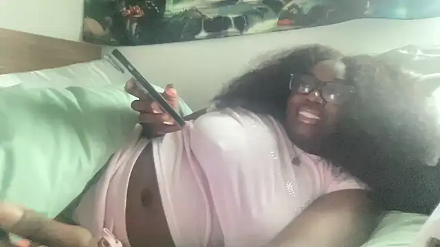 AveryJ99 online show from March 20, 9:35 pm