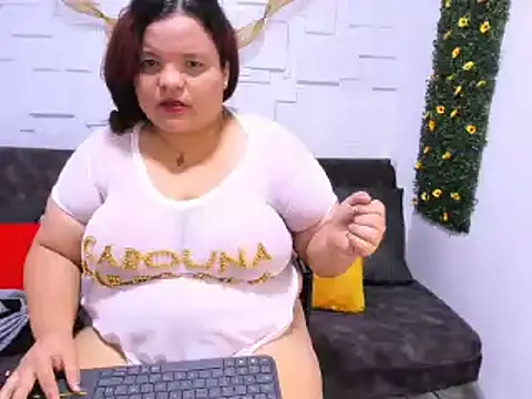 Snapshot of mila_cinnamon chatting on January 18, 4:42 pm mila cinnamon online show from January 18, 4:42 pm