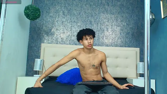 Erick Zhimerman online show from October 18, 3:31 am