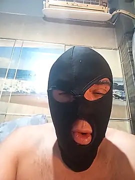 Snapshot of johngreece1 chatting on October 1, 9:43 pm johngreece1 online show from October 1, 9:43 pm