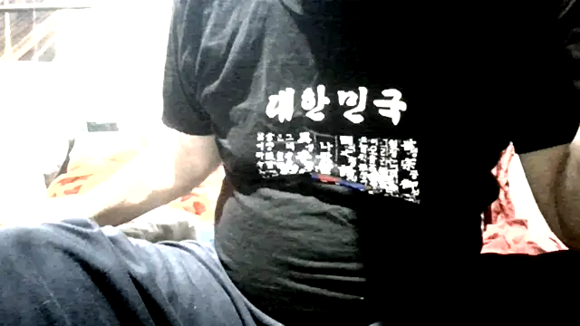 Snapshot of johngreece1 chatting on February 1, 8:07 pm johngreece1 online show from February 1, 8:07 pm