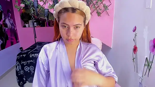 Snapshot of marcellaa303av chatting on September 19, 11:16 pm marcellaa303av online show from September 19, 11:16 pm