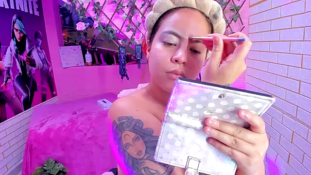 marcellaa303av online show from April 13, 11:54 pm