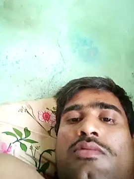 Snapshot of IamKire chatting on March 2, 11:17 am IamKire online show from March 2, 11:17 am