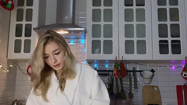 Snapshot of FlairCunard chatting on December 31, 4:38 am FlairCunard online show from December 31, 4:38 am