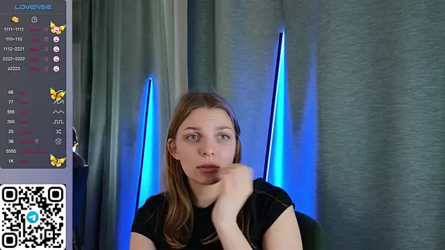 Snapshot of ElswythDecoursey chatting on February 2, 2:17 am ElswythDecoursey online show from February 2, 2:17 am