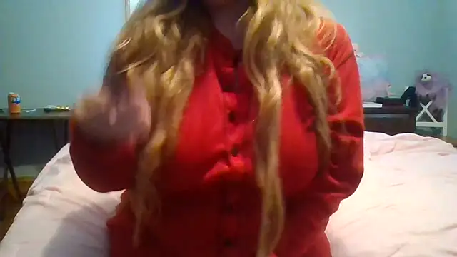 messyclumsyprincess online show from February 12, 4:11 pm