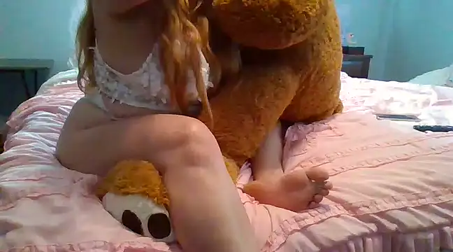 messyclumsyprincess online show from March 18, 5:53 pm