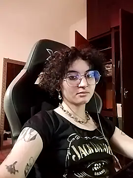Snapshot of poison-eeve chatting on February 20, 6:35 pm poison-eeve online show from February 20, 6:35 pm