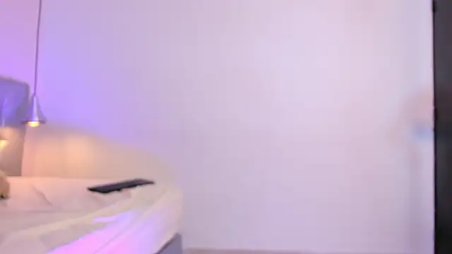 Axel brunette1 online show from February 17, 10:58 pm