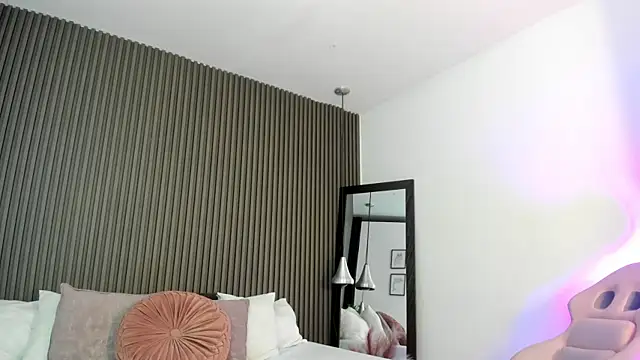 Axel brunette1 online show from September 28, 8:47 pm