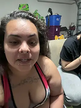 DatBishYouMiss online show from December 16, 5:38 am