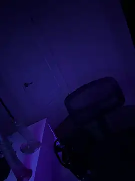 DatBishYouMiss online show from February 5, 7:07 am