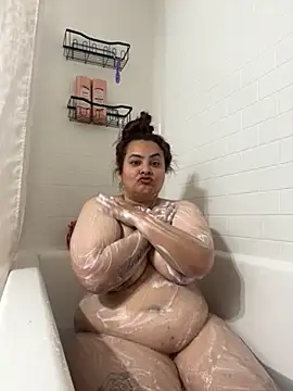 DatBishYouMiss online show from November 13, 6:18 pm