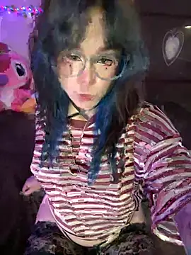 Snapshot of MaddisonHaas chatting on June 14, 5:48 pm MaddisonHaas online show from June 14, 5:48 pm