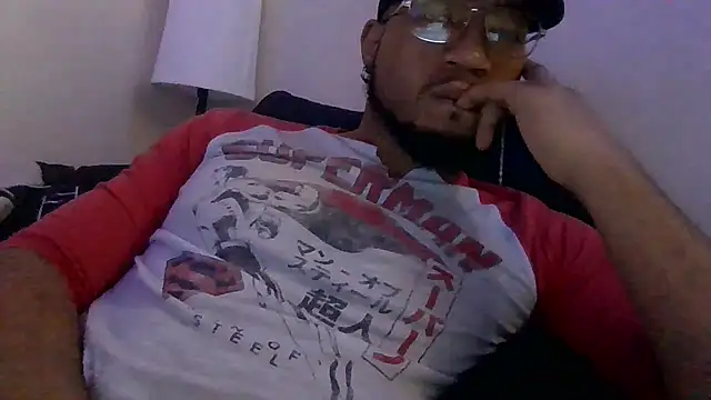 Snapshot of KySir1990 chatting on October 7, 12:30 am KySir1990 online show from October 7, 12:30 am