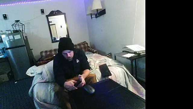 Snapshot of Cooperstone chatting on December 8, 1:56 am Cooperstone online show from December 8, 1:56 am