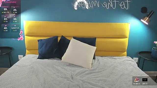 KetrinWhite online show from October 2, 1:34 am