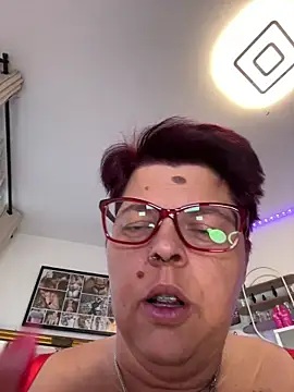 SunshineLexi online show from April 1, 6:47 am